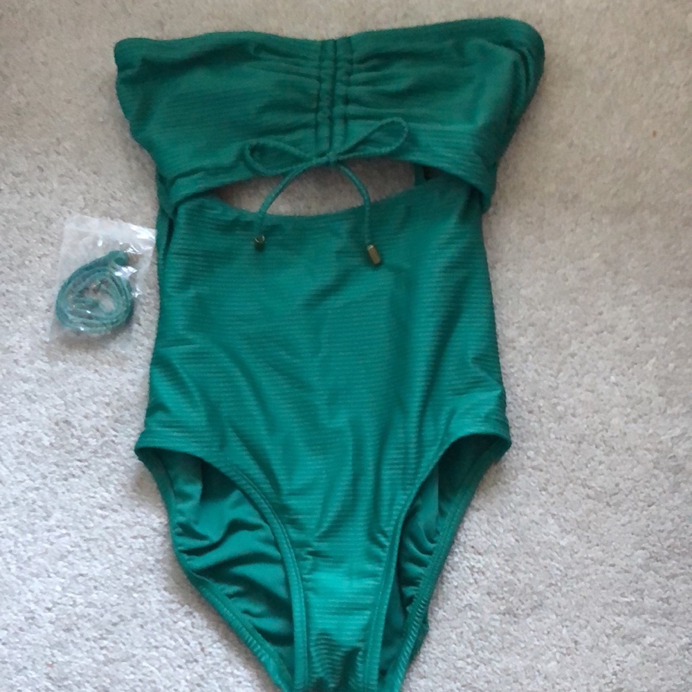 Emerald Green Ribbed Cut Out Swimsuit - Picture 5 of 7